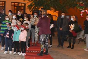 La alcaldesa de Telde alaba el ambiente mágico de la Casa de la Navidad/Francisco Javier Santana y TA.